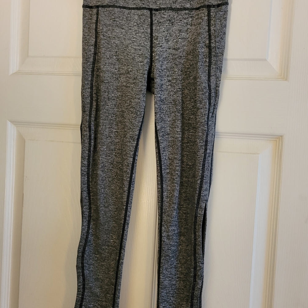 Free People Movement Leggings Size Xtra Small Grey Black - Picture 11 of 11